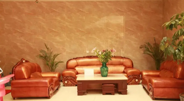 昆明凯伯利商务酒店, Rezerwuj Hotel Hotele w Kunming z parkingiem, Parking