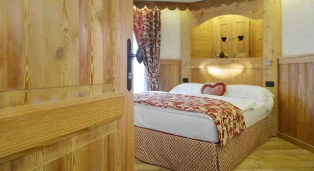 Двухместный номер Standard с балконом Hotel Miravidi a Cervinia