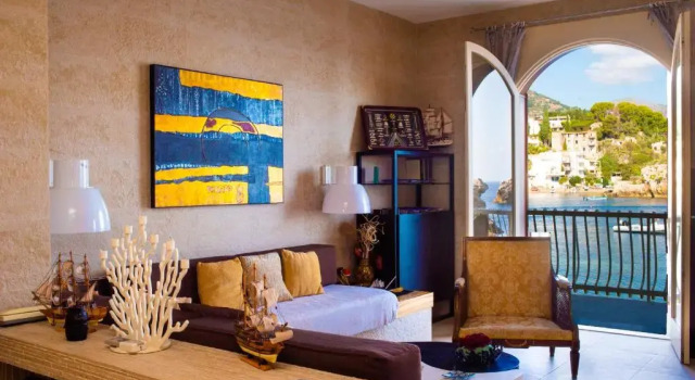 Апартаменты Agatha House Taormina-with Private Beach