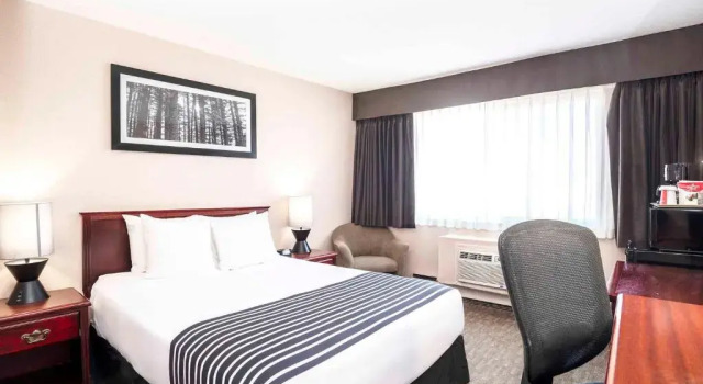 Номер Standard Sandman Inn Smithers
