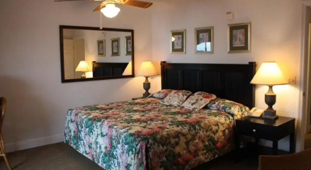 Люкс с 2 комнатами Lake Roy Beach Inn - Winter Haven