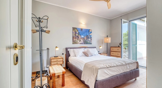 Villa Luce del Sol with Pool - L