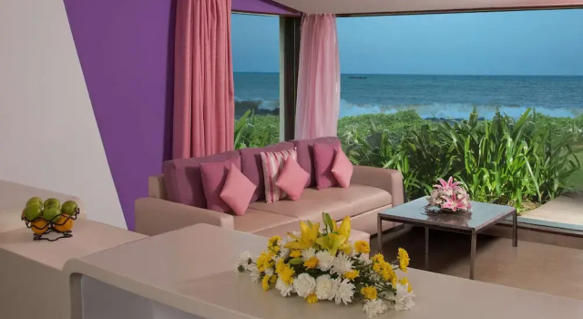 Вилла с балконом и с видом на море Radisson Blu Resort Temple Bay Mamallapuram