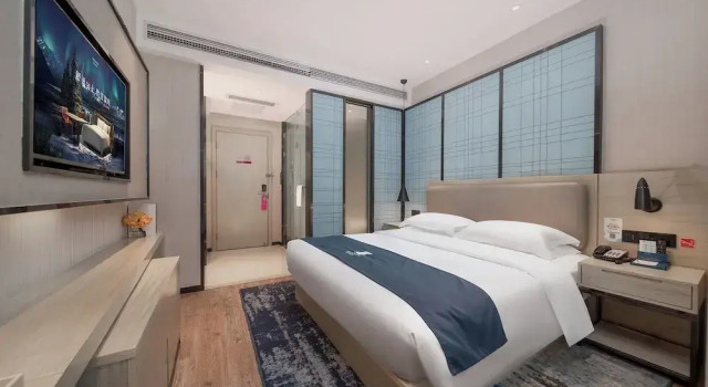 Номер Luxury Echarm International Hotel Canton Tower Pazhou Convention and Exhibition Center Lujiang Metro Station Branch