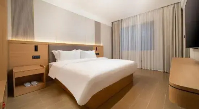 Люкс Deluxe Jinniu Hotel