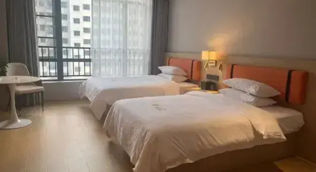 Семейный люкс с видом на горы Wanyuan Jinfan Hotel shitai China