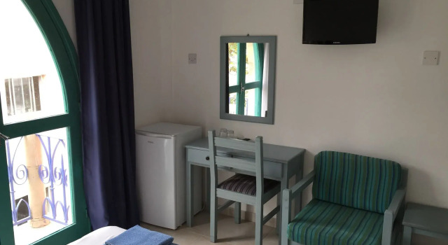 Axiothea Hotel