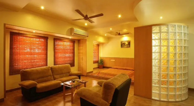 Perhe Sviitti Hotel Orient Crown, Kolhapur