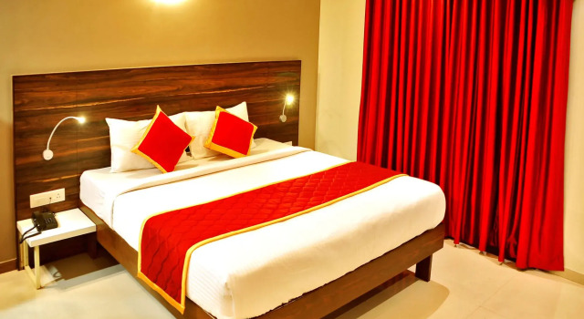 Hotel Sri Sai Suites