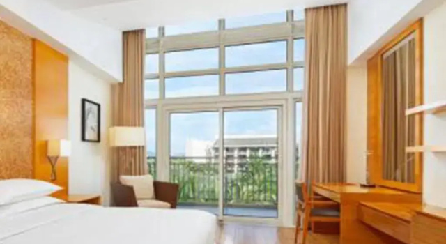 Двухместный номер Standard с балконом Four Points by Sheraton Shenzhou Peninsula Resort