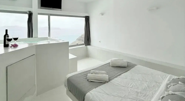 Двухместный номер Deluxe с видом на море Calderas Bliss Suites