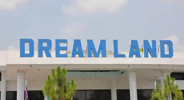Dreamland Hotel