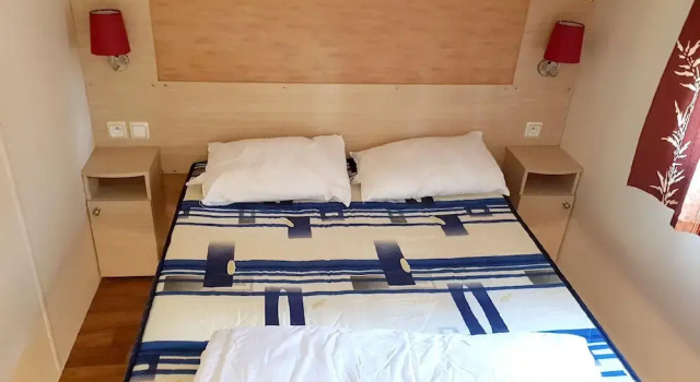 Property With 3 Bedrooms in Pont-aven, With Shared Pool and Furnished Garden - 6 km From the Beach, Забронировать Отель Отели Finistère с парковкой, Парковка