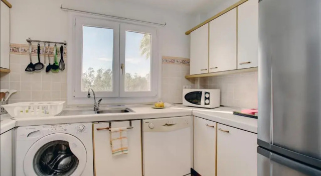 Апартаменты Sunny Golf Apartment