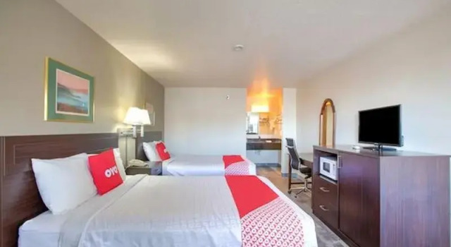 Шестиместный номер Standard OYO Woodland Hotel and Suites