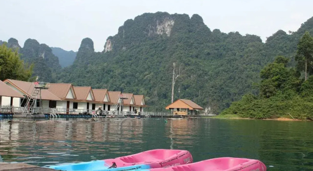 Pleanprai Floating Resort, Забронировать Курортный отель Курортные отели Южного Таиланда, Курортный отель
