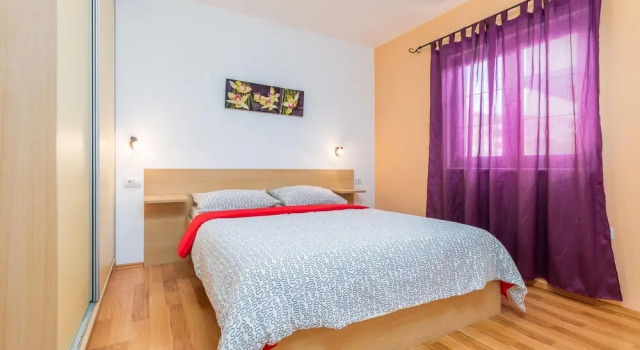 Awesome Home in Liznjan With Wifi and 2 Bedrooms