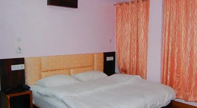 Hotel Eve