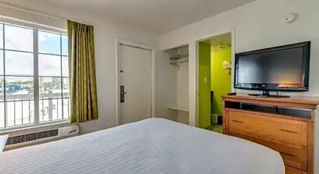 Номер Standard Pierview Hotel and Suites
