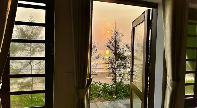 Бунгало рядом с пляжем Resort Hoa Loi