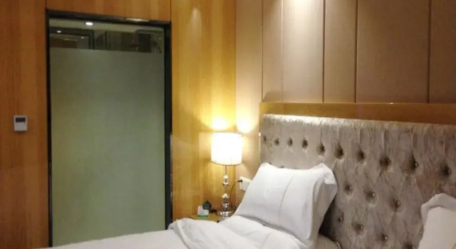 Guomao Hotel, Rezervasyon Otel Guangdong otoparklı oteller, Otopark