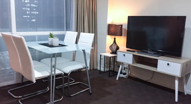 Beautiful apartment in the City, Забронировать Апартаменты/квартира Отели Окленда с парковкой, рядом с Парк Окленд-Домен, Парковка