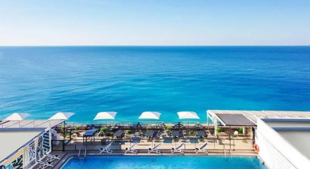 Двухместный полулюкс с видом на сад Le Meridien Nice