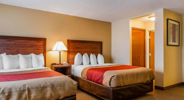 Четырёхместный люкс MainStay Suites Grand Island