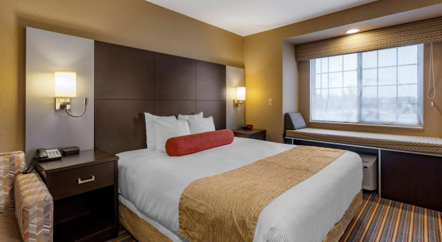 Двухместный люкс Best Western Plus Woodstock Inn & Suites