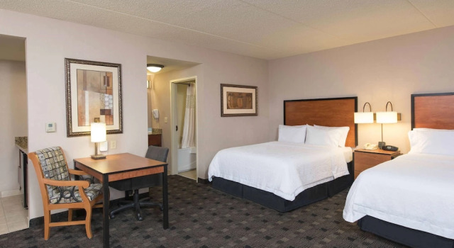Четырёхместная студия Hampton Inn and Suites Indianapolis-Fishers
