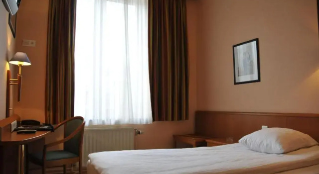 Одноместный номер Economy Hôtel de lUnivers Liège