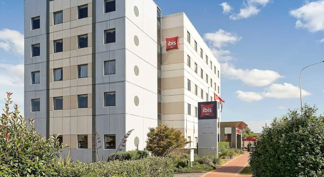 ibis Rotorua, Забронировать Отель Отели Озера Роторуа 3 звезды, 3*