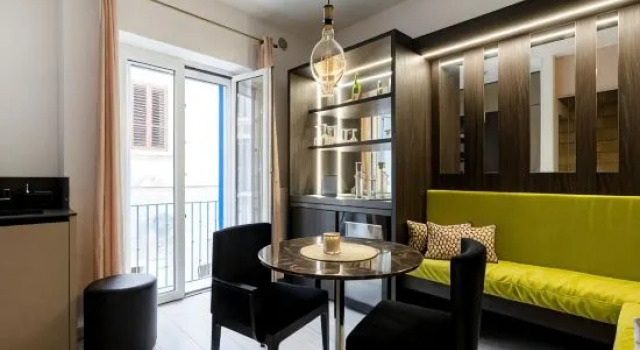 Terra | 2-Bedroom with Shared Kitchen & Balcony – Seafront Location, Забронировать Отель Отели Полиньяно-а-Маре 3 звезды, 3*