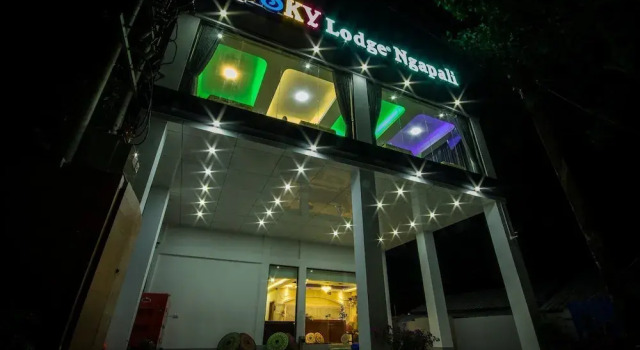 SKY Lodge Ngapali, Rezervovat Hotel Hotely v Ngapali se snídaní, Snídaně