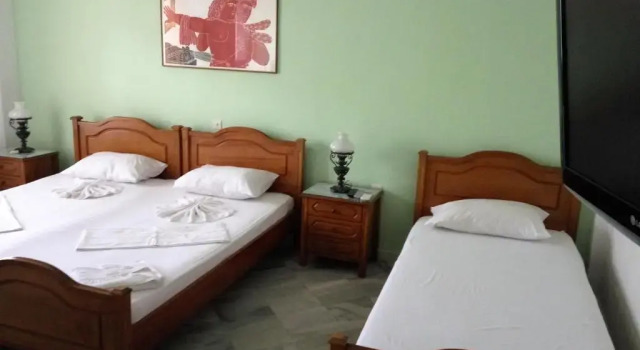 Grivas Apartments
