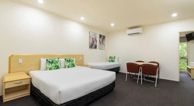 Семейный номер Standard Red Bridge Motor Inn