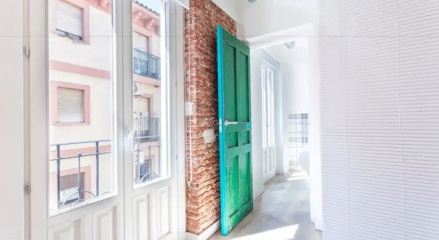 Friendly Rentals The Barn 69, Забронировать Отель Мадрид Провинция Мадрид, рядом с Дом-музей Лопе де Вега