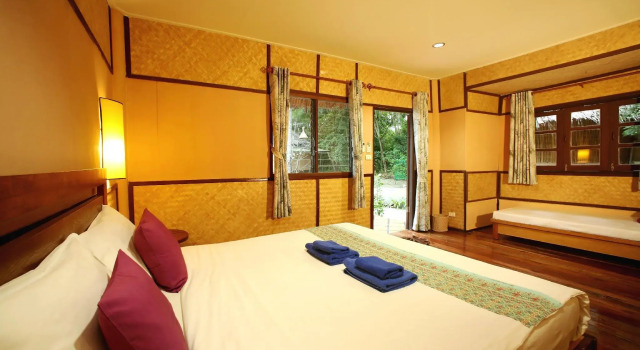 Mayalay Beach Resort, Rezervovat Hotel Ko Ngai Trang