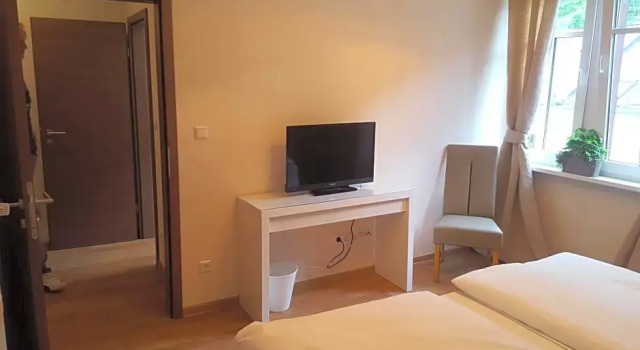 Hotel Ravene, Забронировать Отель Отели Кохем 3 звезды, рядом с Catholic Church of St Martin, 3*