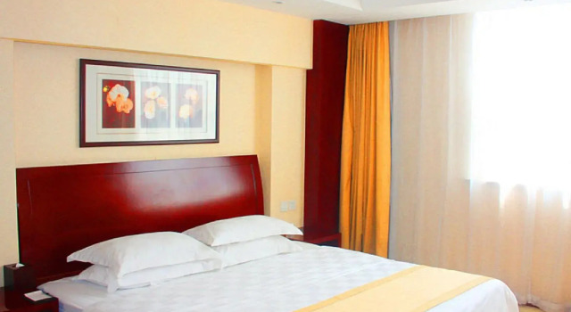 Tianjin Jinbin International Hotel, Rezerwuj Hotel Hotele w Tianjin Province z parkingiem, Parking