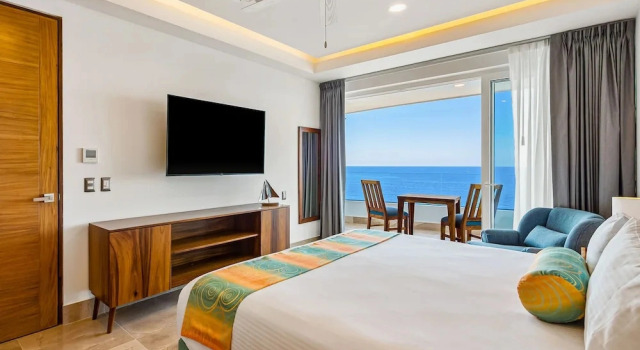 Oceanfront, 8th-floor Condo With Pool, Pool spa & Large Balcony, Book Ferieresort SPA-hoteller i Jalisco, SPA