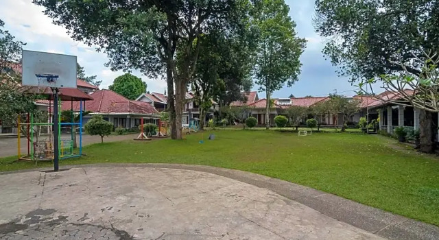 Yehezkiel Hotel Lembang, Rezervovat Hotel Lembang West Java