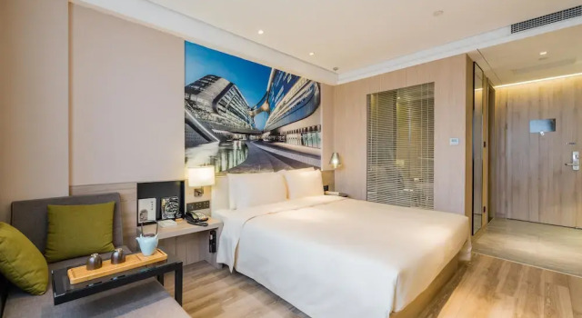 Номер Superior Atour Hotel Hongqiao National Exhibition Center Shanghai