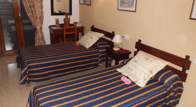 Residencia Santiago Mallorca, Rezerwuj Hotel Santanyi Majorka