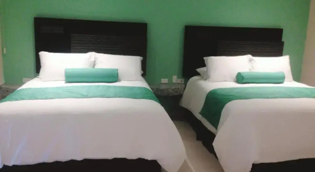 Четырёхместный номер Standard Hotel Mumai
