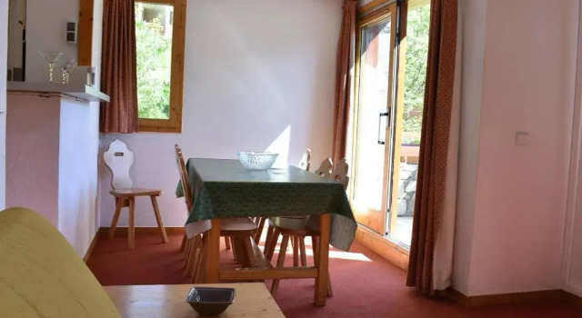 Appartement Méribel, 5 pièces, 8 personnes - FR-1-180-560, Prenota Appartamento Hotel a Alvernia con parcheggio, Parcheggio