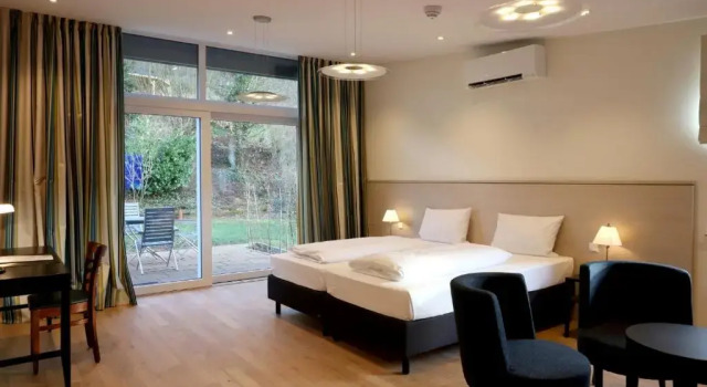 Полулюкс Villa Waldfrieden - Design trifft Budget