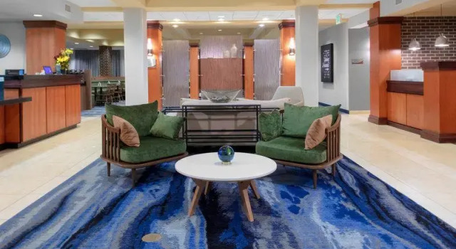 Кровать в общем номере Fairfield Inn & Suites by Marriott Wichita Downtown