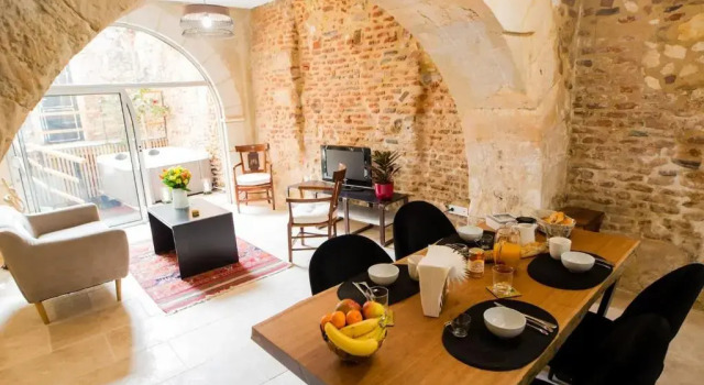 Апартаменты Appartement de charme au coeur de Bergerac