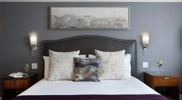 Номер Standard Ambassador Hotel Wichita, Autograph Collection